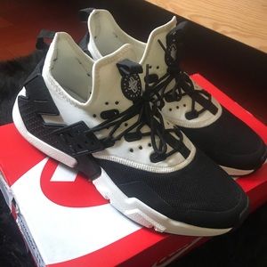 Nike Air Huarache Drifts